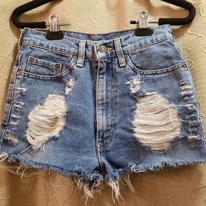 Levi’s cutoff shorts